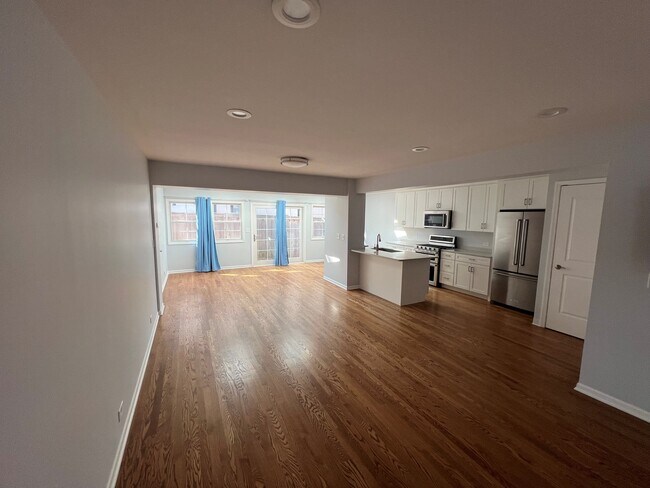 Foto del edificio - 772 Green Bay Rd