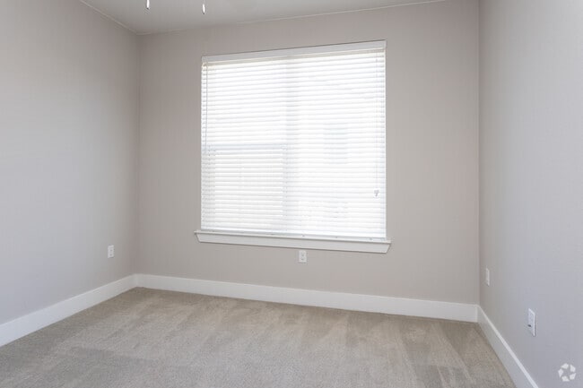 2BR, 2BA - 1149SF - The Studio at ThinkEast