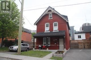 Building Photo - 1-511 COOPER St