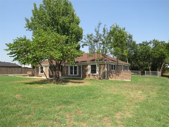 Photo - 3316 Darby Ln House