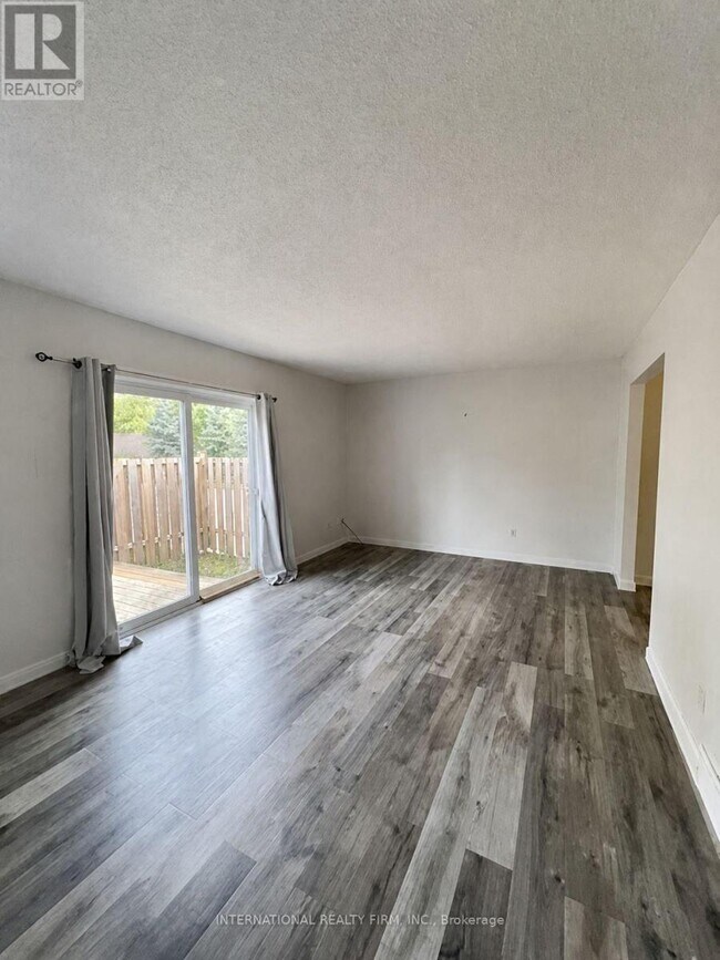 Photo du bâtiment - 8 - 470 SECOND STREET
