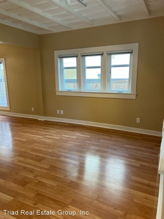 Building Photo - 2 br, 1 bath House - 1240 Ella Street