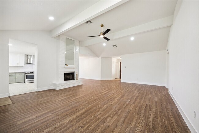 Foto del edificio - 8302 Bee Meadow Ln