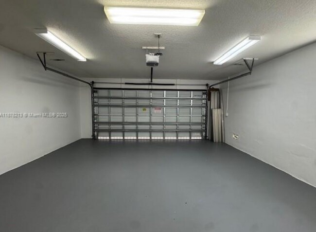 Foto del edificio - 10514 SW 127th Ct