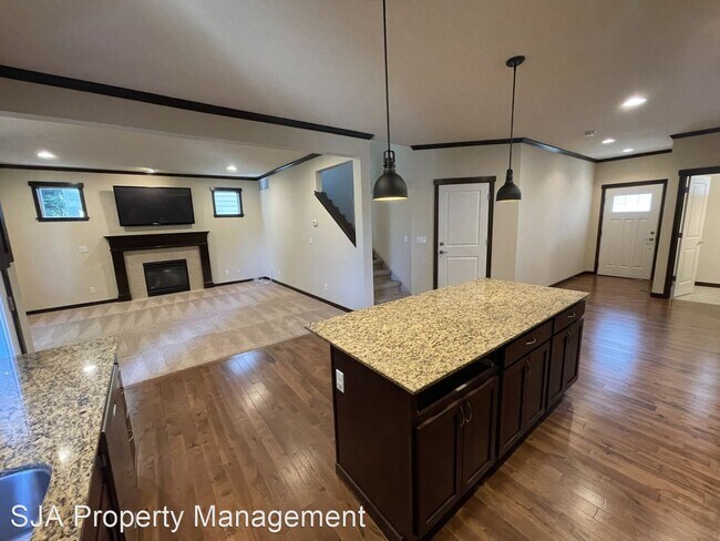 Building Photo - 3 br, 2.5 bath House - 16128 120th Ave NE