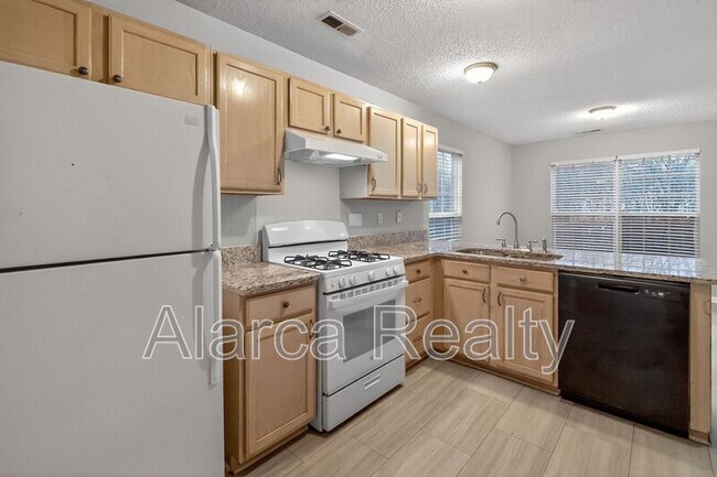 Foto del edificio - 8619 Warwick Crest Ln