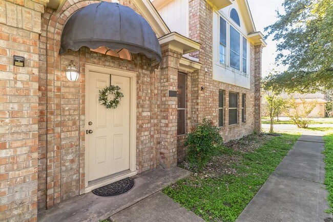 Foto del edificio - 7801 Callbram Ln