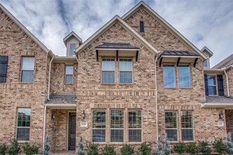 Building Photo - 6329 Fortuna Ln