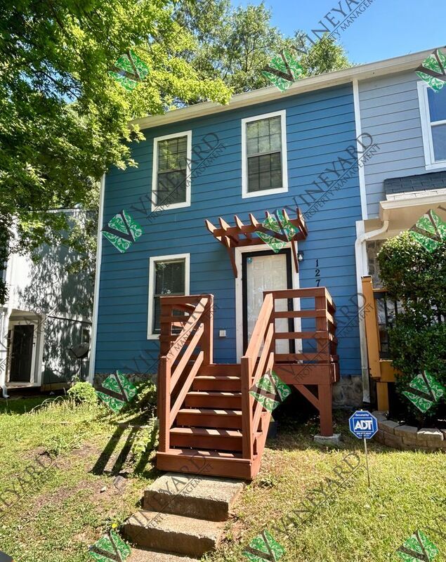 Primary Photo - 1270 Ridgecrest Lane