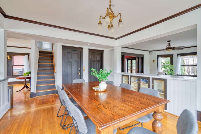 Foto del edificio - 2104 NW Everett St