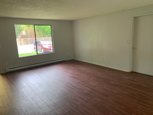 Building Photo - 14906 E Wellesley Ave