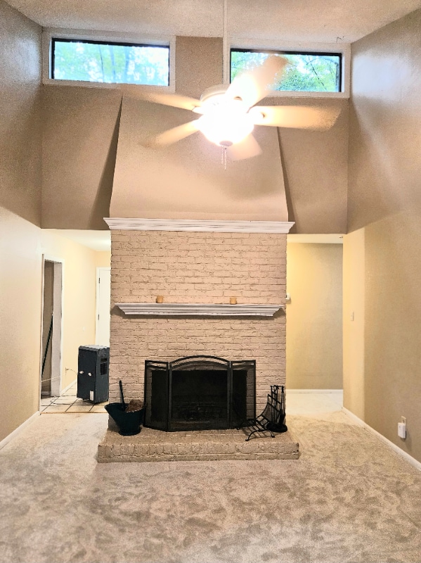 Primary Photo - 465 Pebble Creek Dr