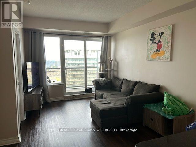 Building Photo - 385-2385 Prince of Wales Dr