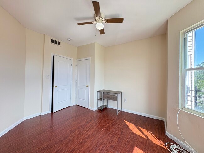 295 Fairmount Ave 2L - 294 Fairmount Ave