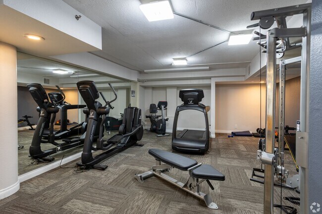 Building Photo - 110 South Sweetzer Ave