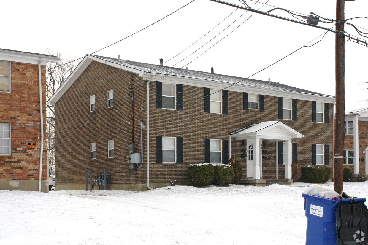 Building Photo - 4815 Saddlebrook Ln