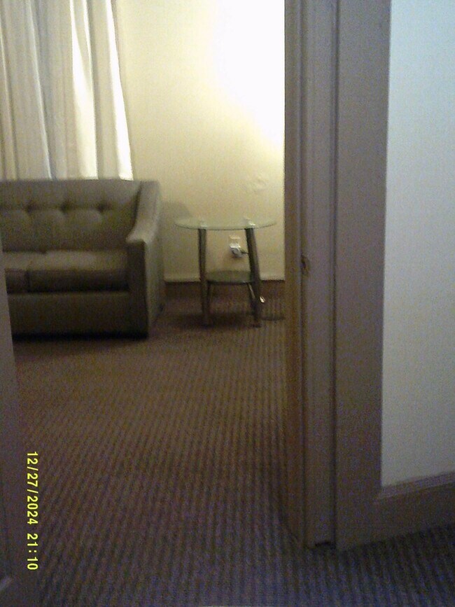 Foto del edificio - 1433 E Main St