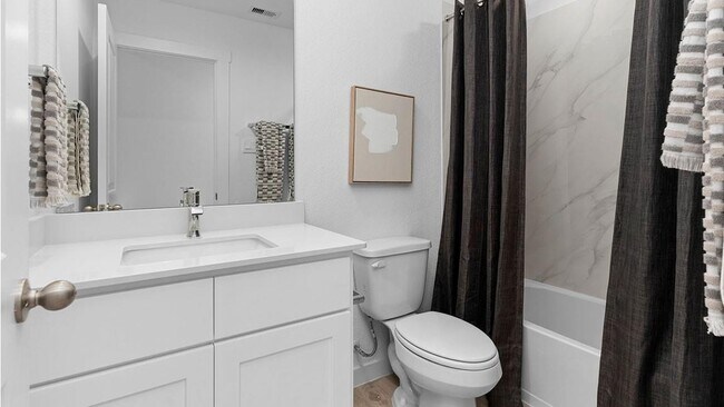 Foto del edificio - 3819 Langridge Dr