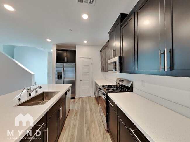Foto del edificio - 600 Carriage Hill Dr