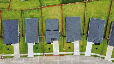 Building Photo - 1319 Star Grass Ln