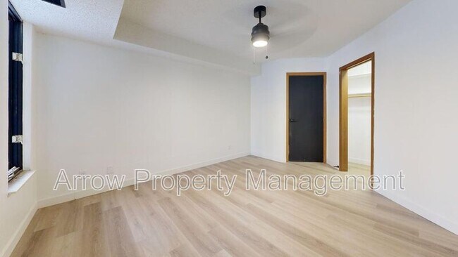 Building Photo - 205 E Arbor Ave