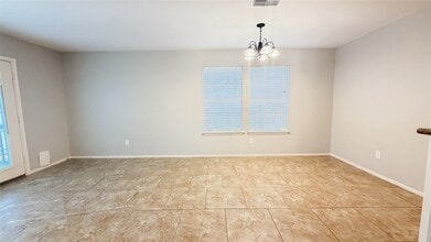 Building Photo - 31 Dellforest Ct