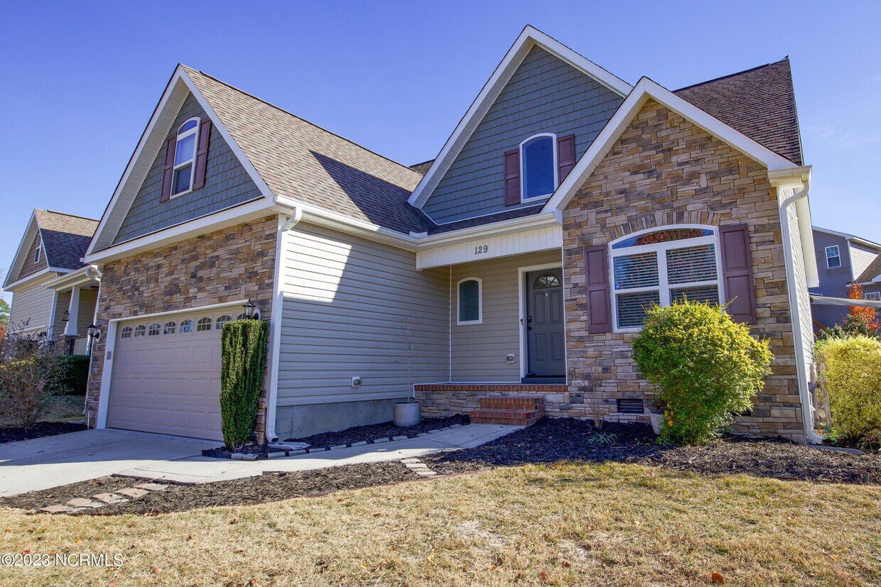 129 Lightwater Dr, Aberdeen, NC 28315 House Rental in Aberdeen, NC