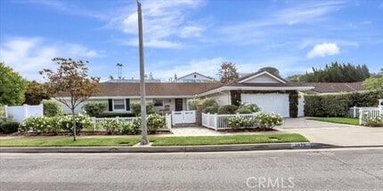 Building Photo - 2924 Catalpa St