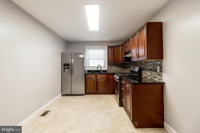Foto del edificio - 6412 Windsor Mill Rd