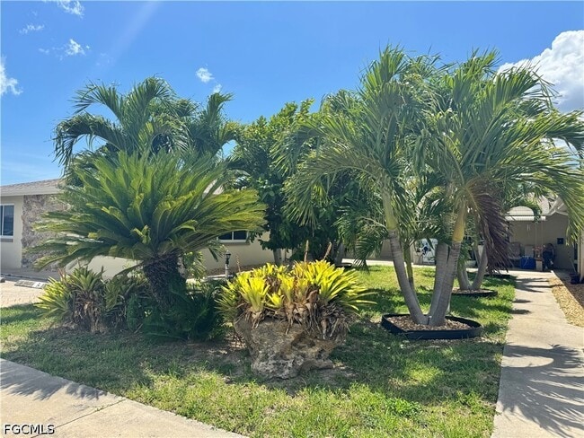 Building Photo - 4808 Lucaya Dr