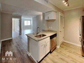 Building Photo - 795 Hammond Dr