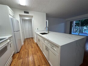 Building Photo - 10421 SW 157th Pl