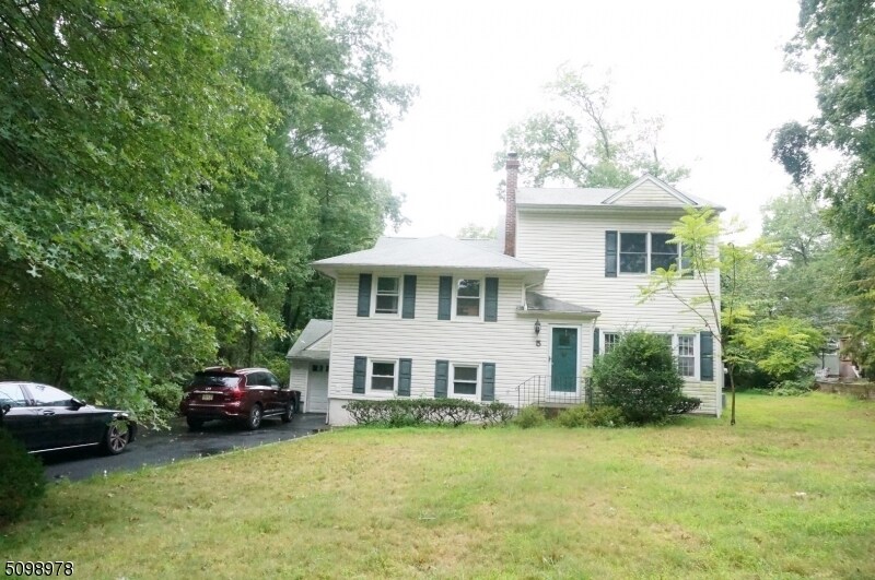 Primary Photo - 5 Stoney Hill Pl