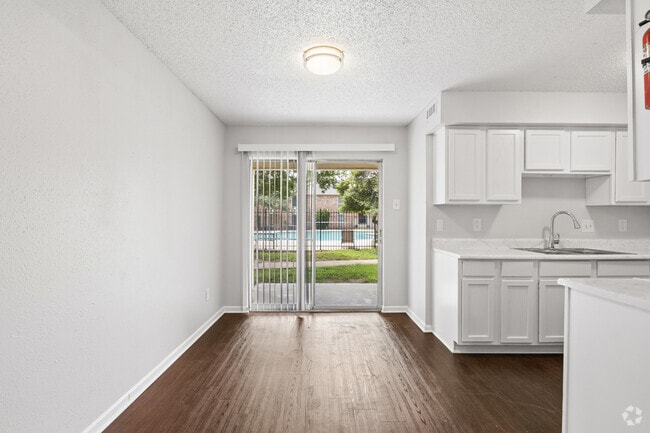 2BR, 1BA - 767SF - Dining Room - Runnymede Apartments