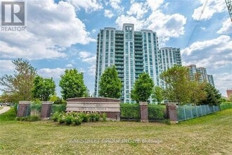 Building Photo - 4900 Glen Erin Dr