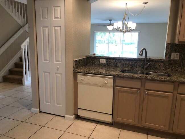 Building Photo - 8055 Big Pine Way