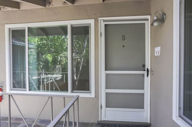 Building Photo - 279 Bush St