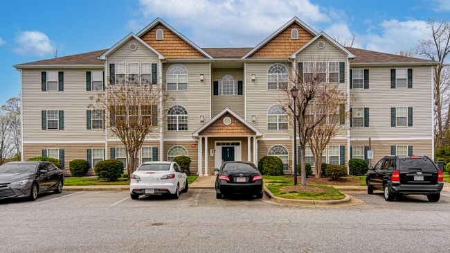 Foto del edificio - 6113 Hedgecock Cir