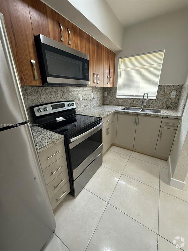 Building Photo - 441 NW 83rd St