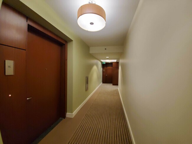 Foto del edificio - 631 Folsom St
