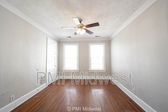 Foto del edificio - 125 E 17th St