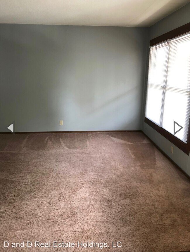 Foto del edificio - 1553 E Ave NE