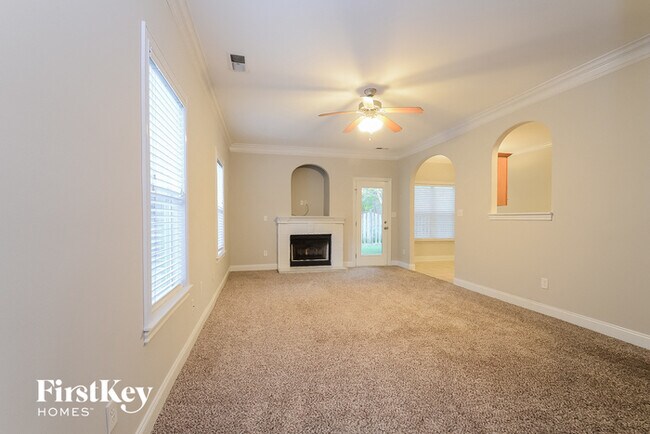 Building Photo - 230 Vineyard Ln