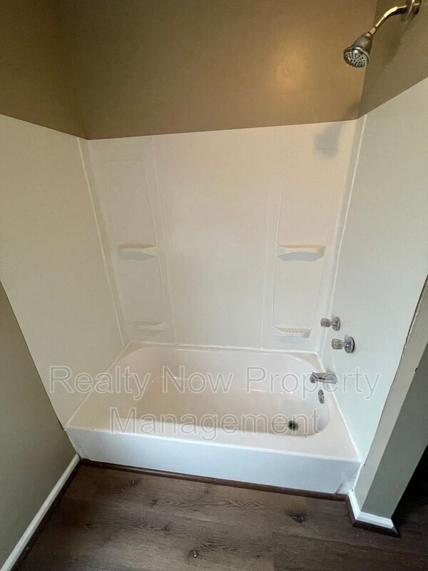 Building Photo - 2670 W 41st St