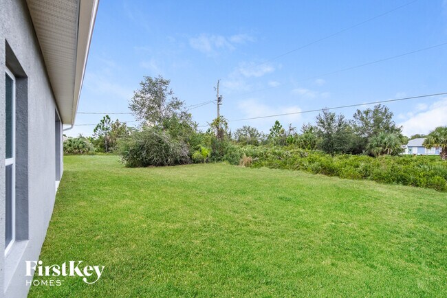 Building Photo - 2057 Cogan Dr