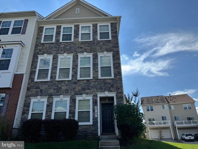 Foto del edificio - 2707 Sunnyside Ln