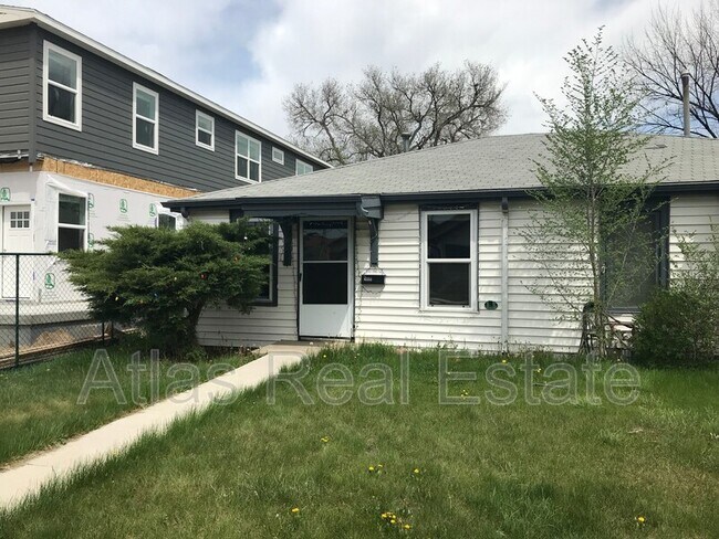 Building Photo - 2866 S Delaware St