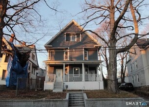 Building Photo - 40 Elizabeth St