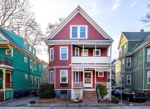 Building Photo - 84 Rogers Ave