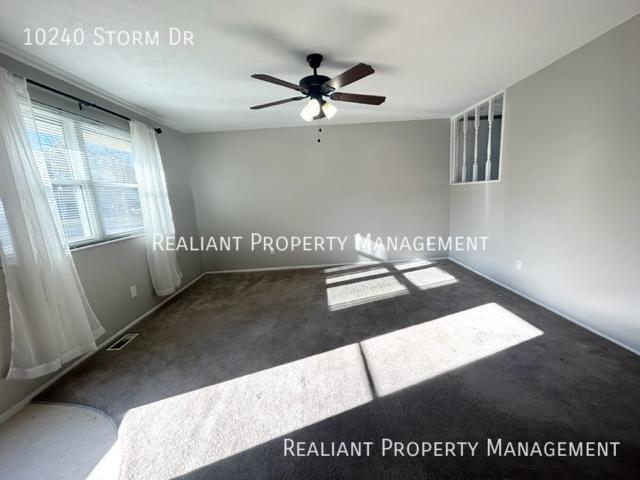 Building Photo - 10240 Storm Dr